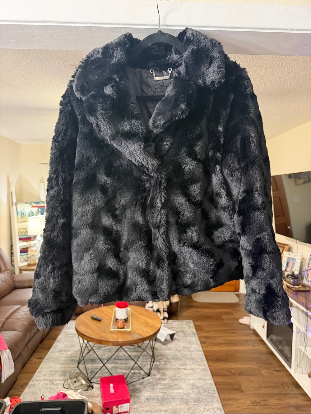 🖤 Jou Jou Black Plush Faux Fur Jacket – Size Medium